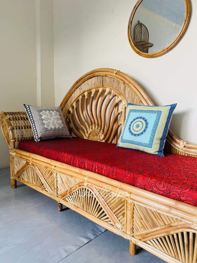 Handcrafted ratten Sofa – Natural Cane Divan with Elegant Backrest