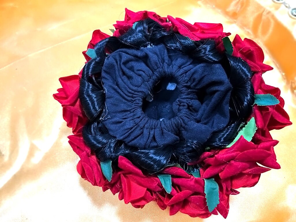 Hair Bun Gajra Reusable Bun Flower Jewelry for Wedding Bridal Juda for Bride Indian Floral Bun Bollywood Style Classical Dance