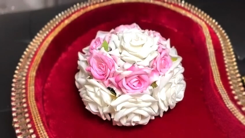 Hair Bun Gajra Reusable Bun Flower Jewelry for Wedding Bridal Juda for Bride Indian Floral Bun Bollywood Style Classical Dance