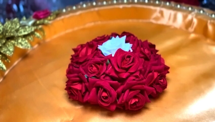 Hair Bun Gajra Reusable Bun Flower Jewelry for Wedding Bridal Juda for Bride Indian Floral Bun Bollywood Style Classical Dance